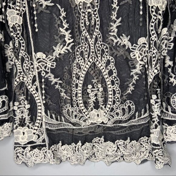 Long Sleeve Lace Blouse Top - Picture 8 of 9